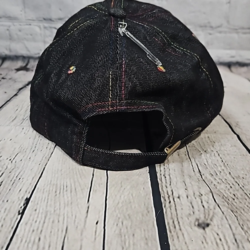💙 Black denim rainbow hat